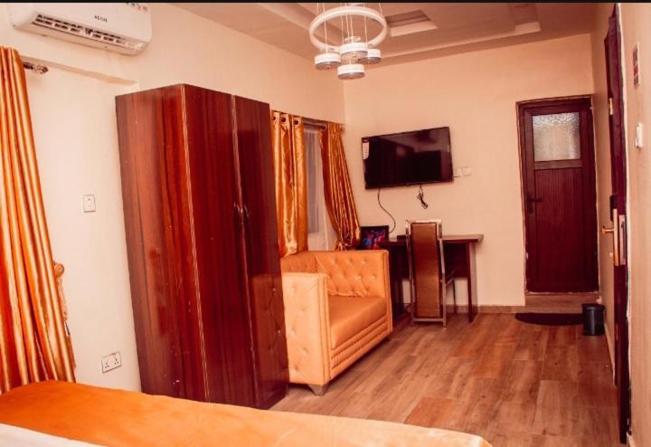 Hotel D Ritz Owode Ede المظهر الخارجي الصورة